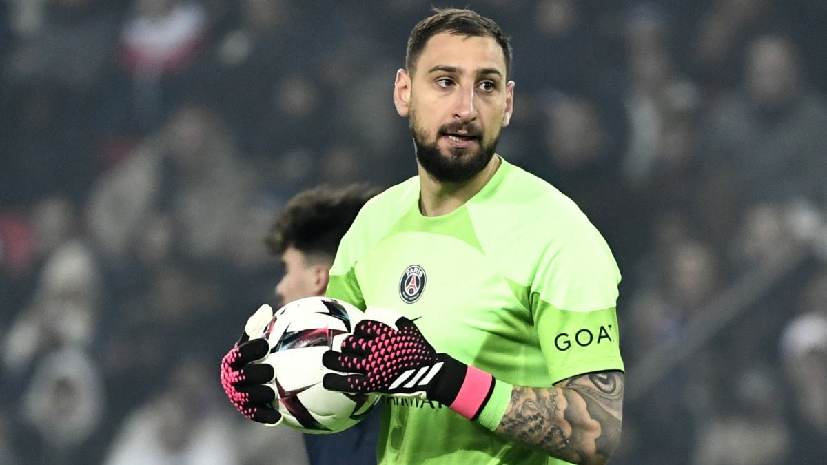 Thủ môn Gianluigi Donnarumma của PSG trong vụ cướp nhà | tin tức châu Âu