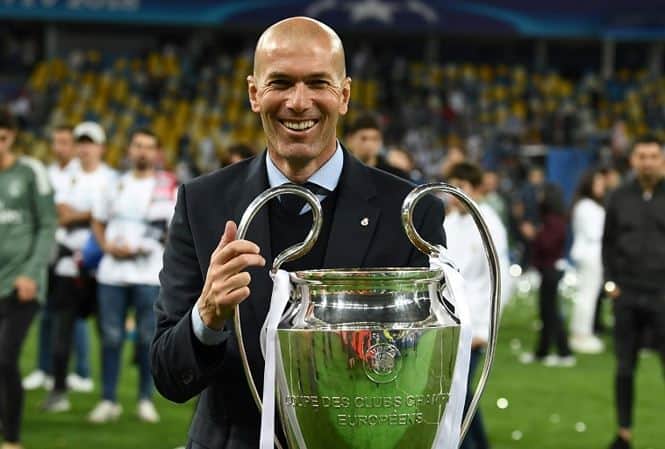 Zinedine Zidane ấn tượng với phong cách huấn luyện khác biệt