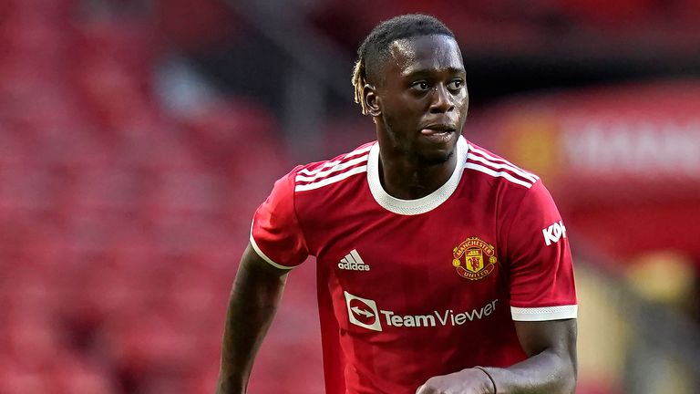 Aaron Wan-Bissaka: Manchester United defender pleads guilty to three driving offences | Football News | Sky Sports