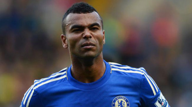 Ashley Cole ở lại Chelsea thêm 1 năm - Tuổi Trẻ Online