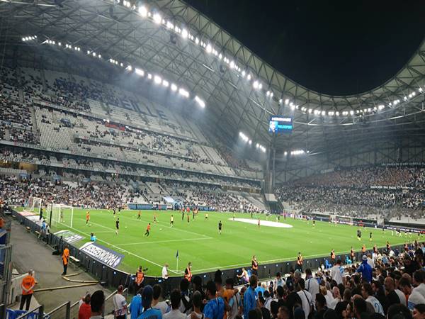 Sân vận động Vélodrome: Biểu tượng bóng đá của Marseille