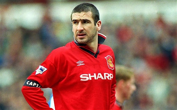 Eric Cantona là số 7 huyền thoại của Manchester United, cầu thủ người Pháp đã giúp xây dựng một đế chế vững chắc trong hơn 20 năm cầm quyền của Sir Alex Ferguson.
