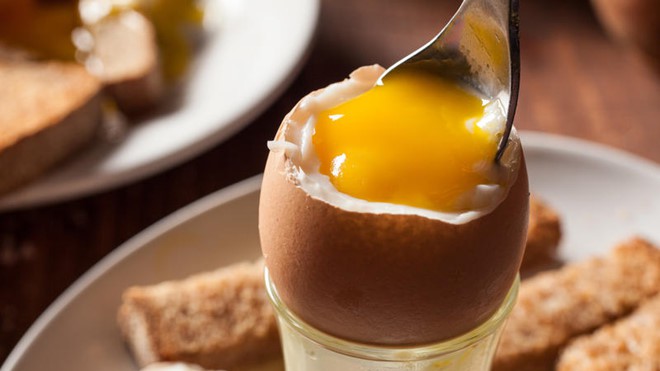 "Trứng trần" hay "trứng chần", cách gọi nào là đúng?